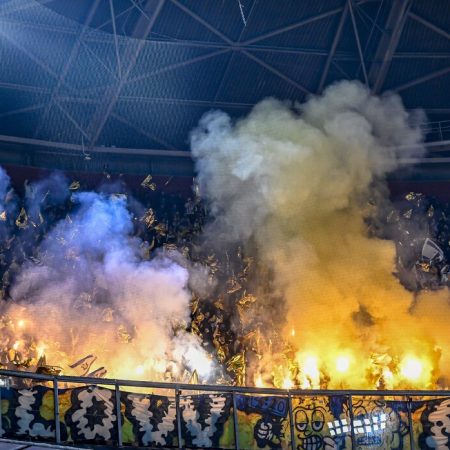 Ajax-Maccabi, scontri tra israeliani e pro-Palestina, 57 arresti e 10 feriti: interviene Netanyahu